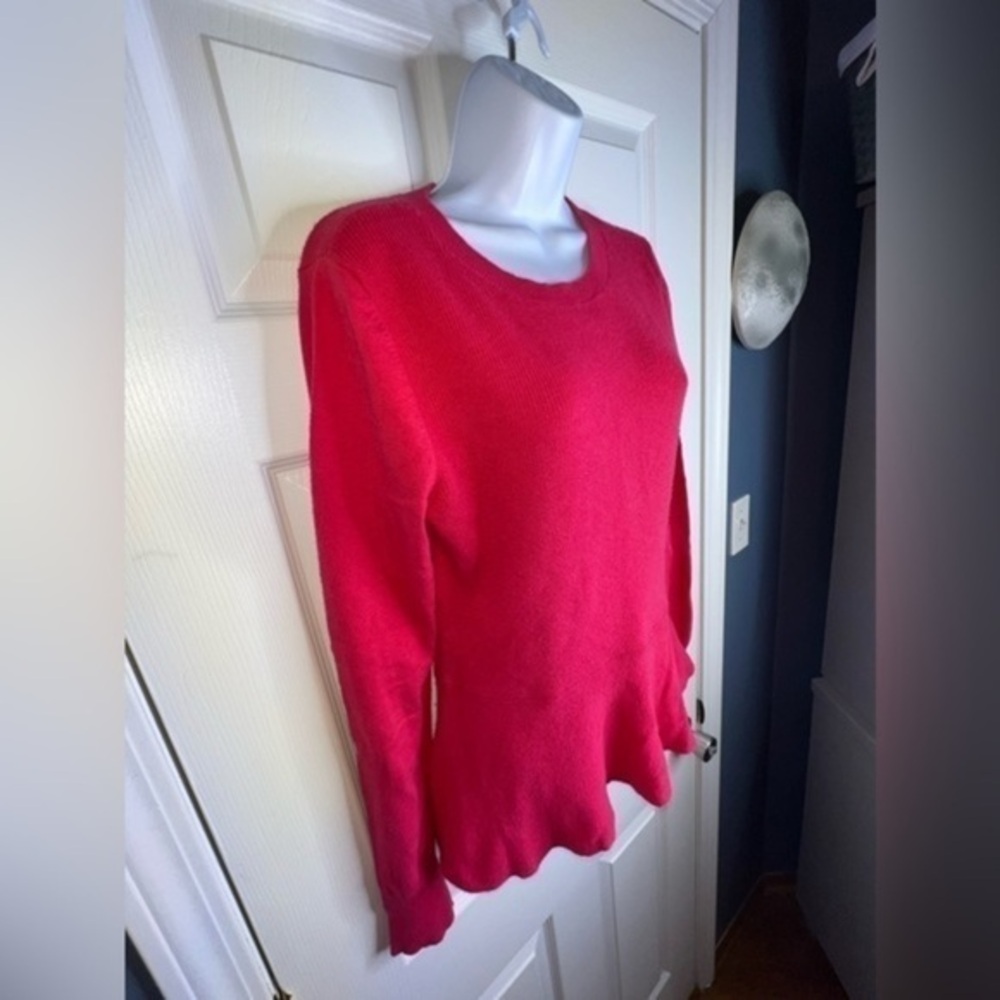 Halogen Women’s Medium Hot Pink Peplum Sweater Top Rib Knit M Cotton Crewneck